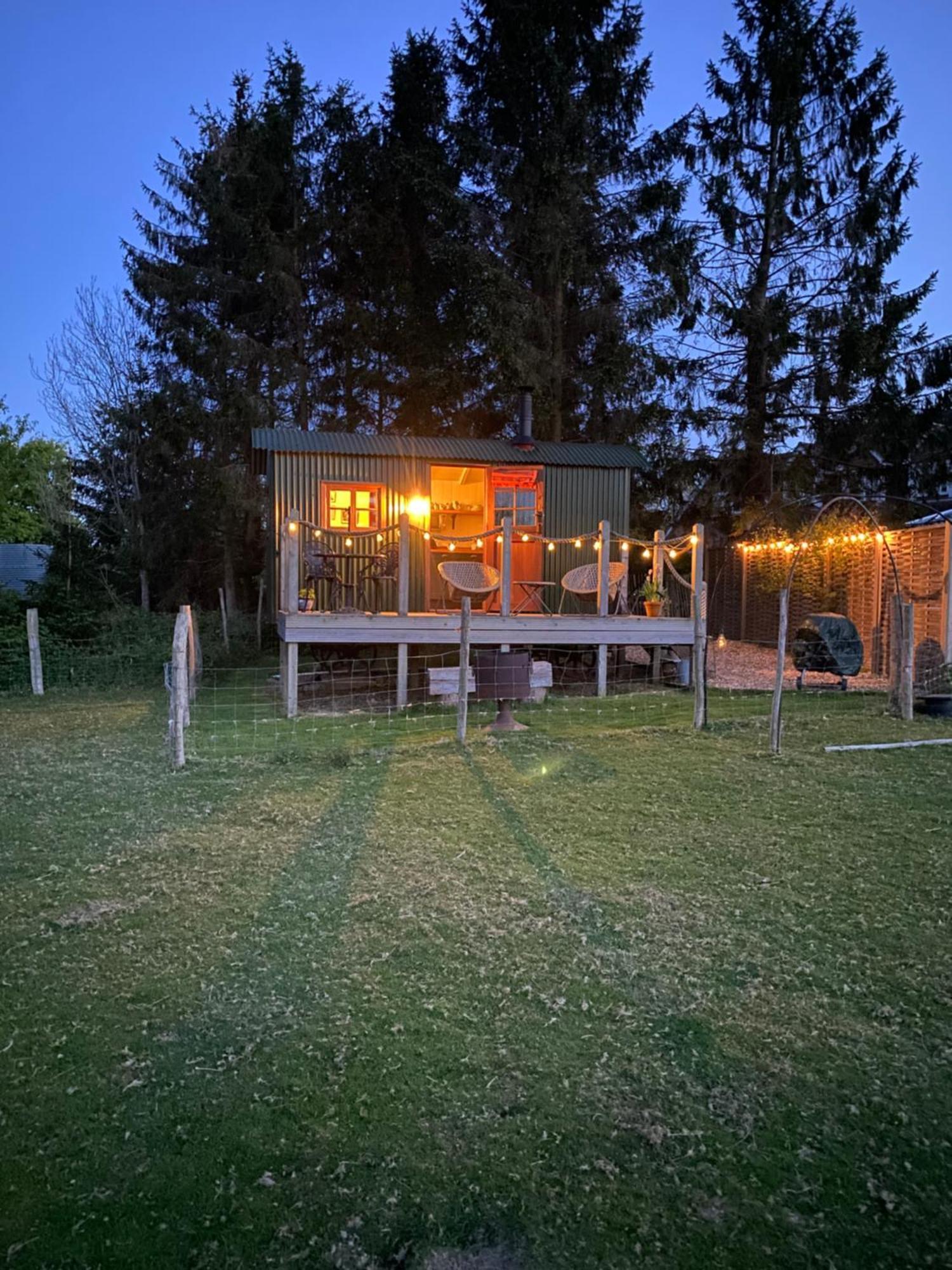 Pooks Rest Villa Hurst Green  Kültér fotó